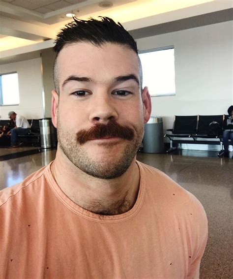 hot stache .